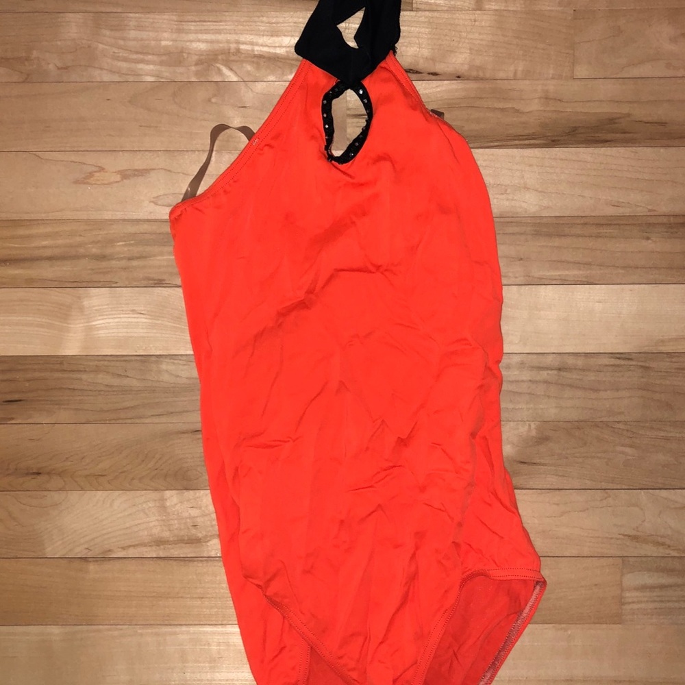 Beautiful orange costume. Girls size 18
